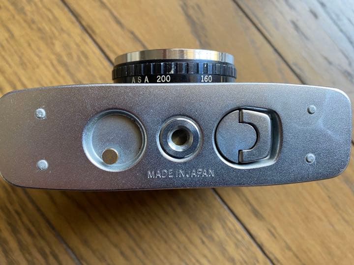 フィルムカメラ OLYMPUS PEN EE