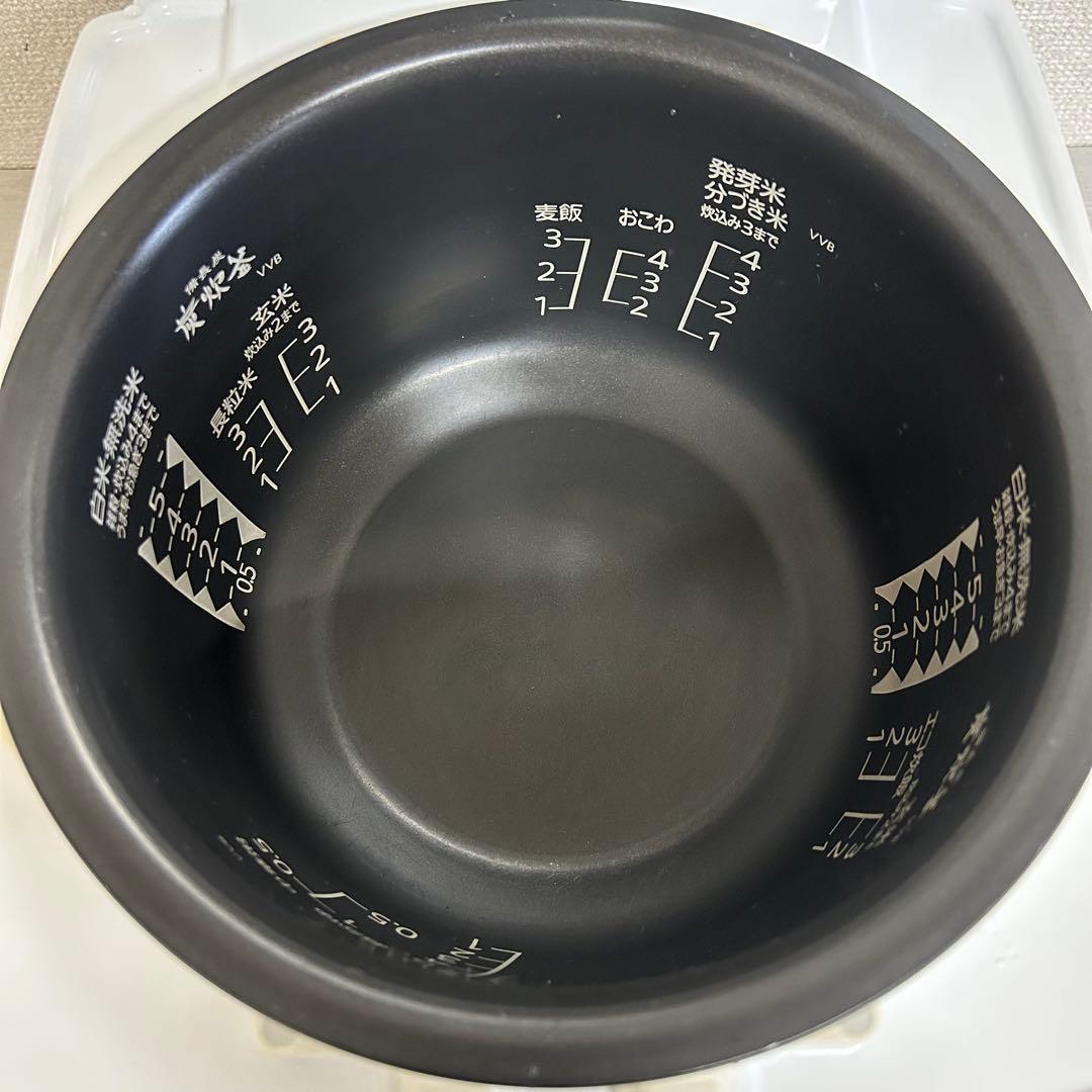 すいかのたね三菱IH炊飯器 5.5合 炭炊釜 NJ-VVB10-W