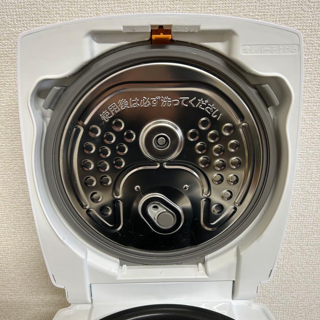 すいかのたね三菱IH炊飯器 5.5合 炭炊釜 NJ-VVB10-W