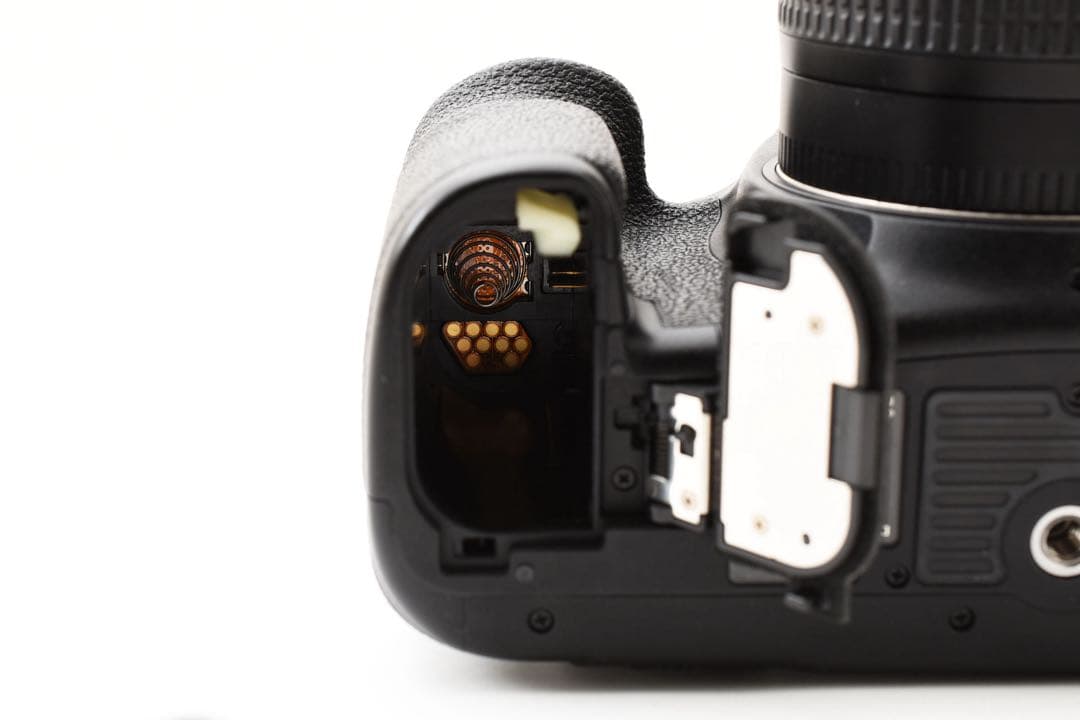 デジタル一眼レフカメラ Canon EOS 7D MarkII 標準レンズセット