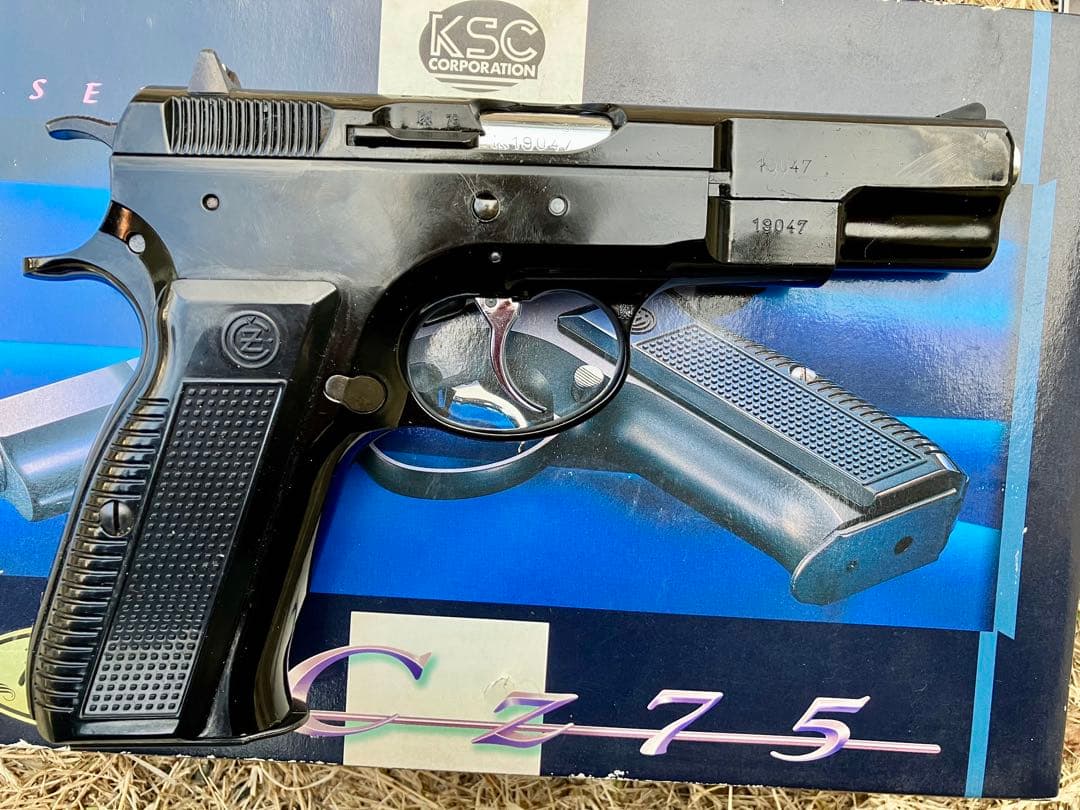 KSC製ガスブロハンドガン　CZ75 1st ディープブルー　中古