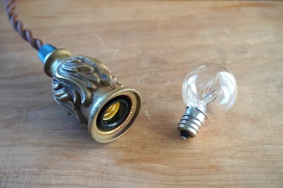 アンティーク ソケットランプ　■真鍮/ペンダント/照明/ライト　E106