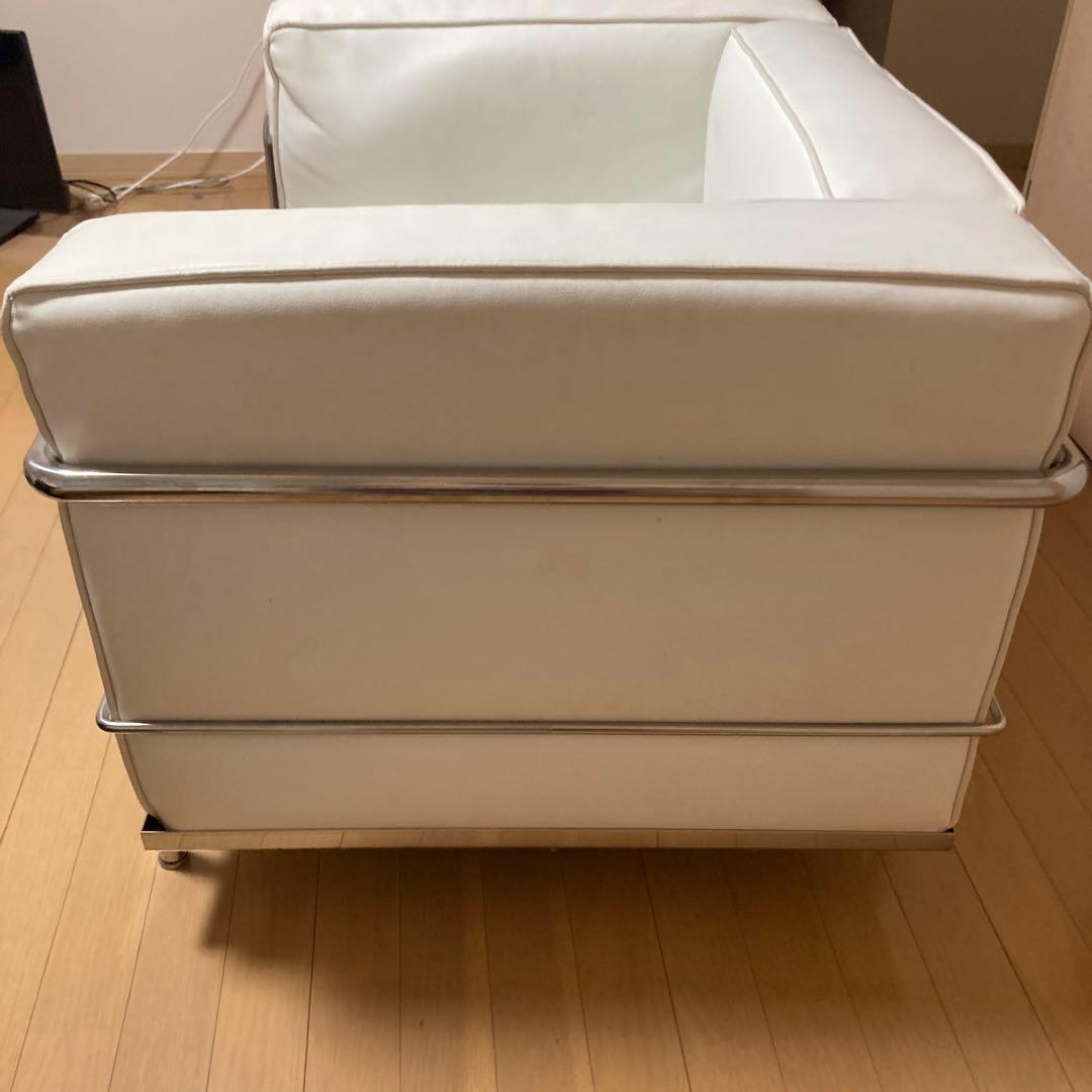 ルコルビジェ　リプロダクト　ホワイト 1人掛けソファ