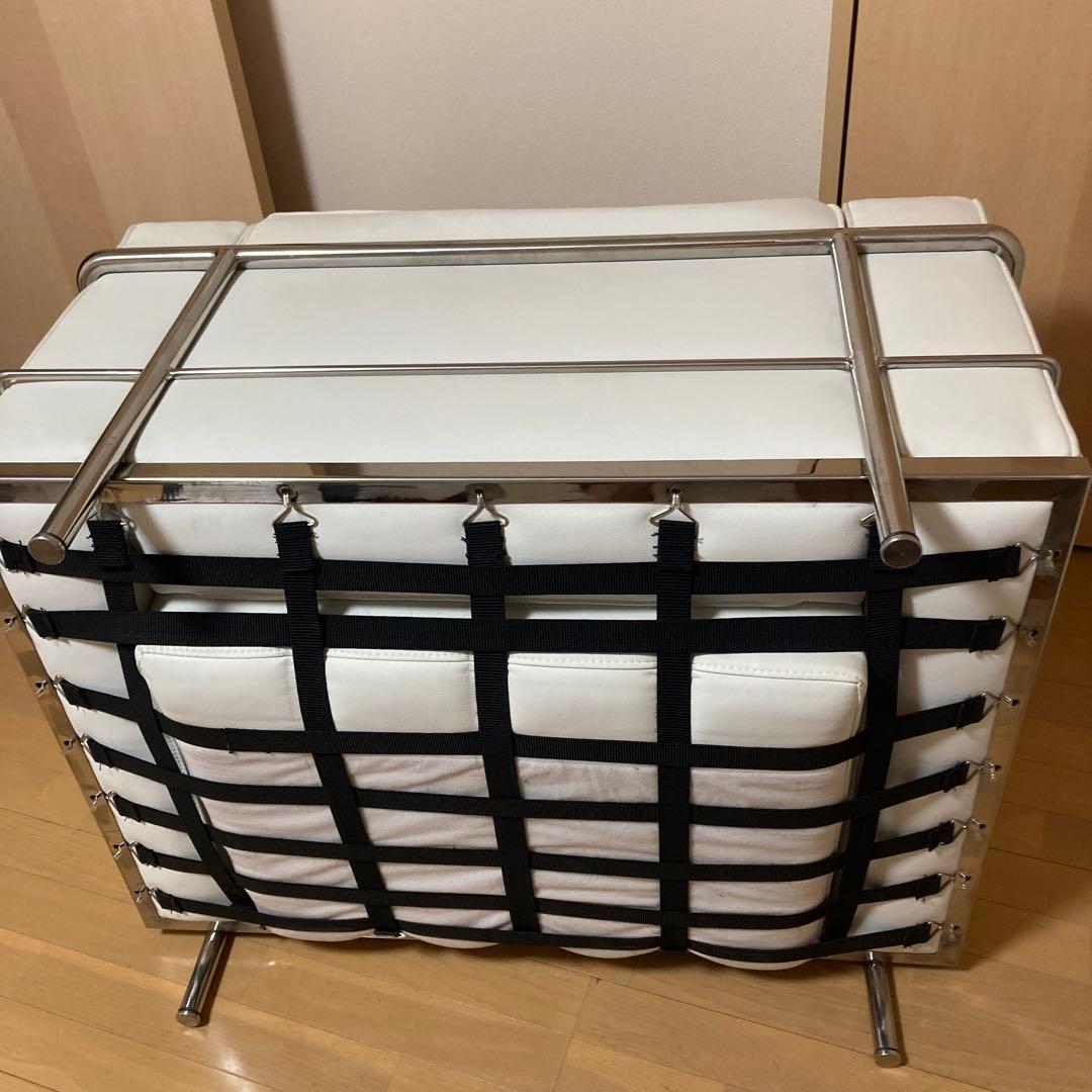 ルコルビジェ　リプロダクト　ホワイト 1人掛けソファ