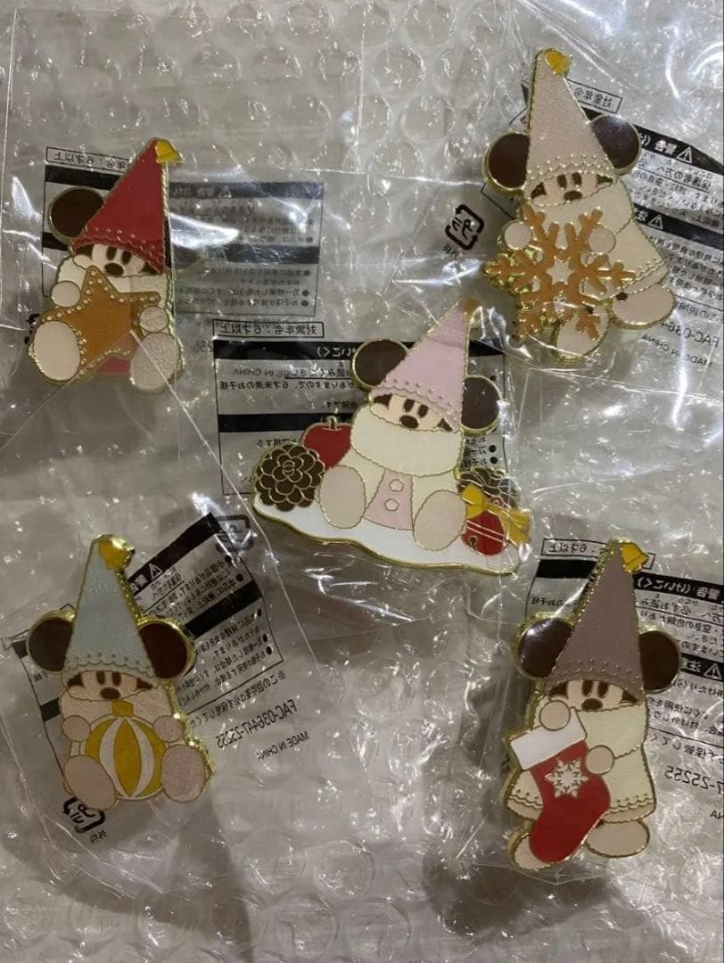 【新品未使用】2025クリスマス　リルリンリン　ピンズ　コンプリートセット