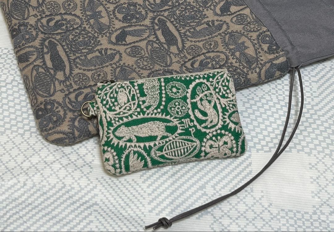 w.pcoco 様 junglerelief gray