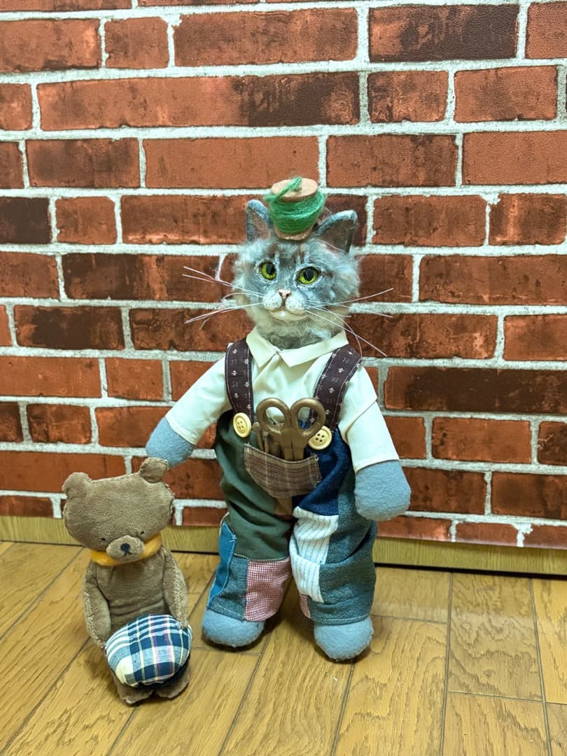 A猫 裁縫猫アートドール　サバトラ猫【ハンドメイド ぬいぐるみ 羊毛フェルト