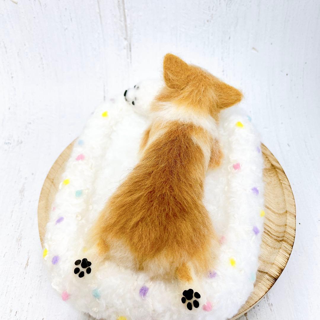 羊毛フェルト 犬 コーギー