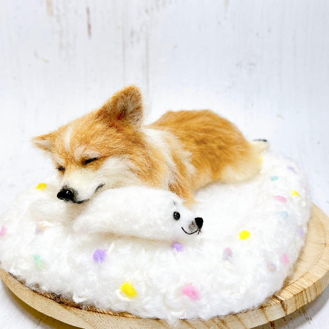 羊毛フェルト 犬 コーギー