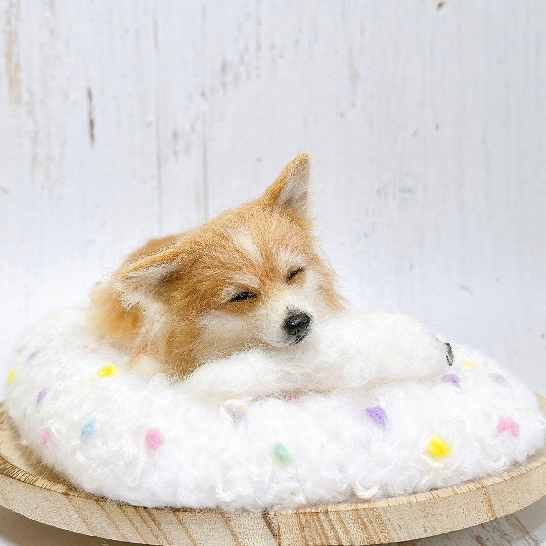 羊毛フェルト 犬 コーギー