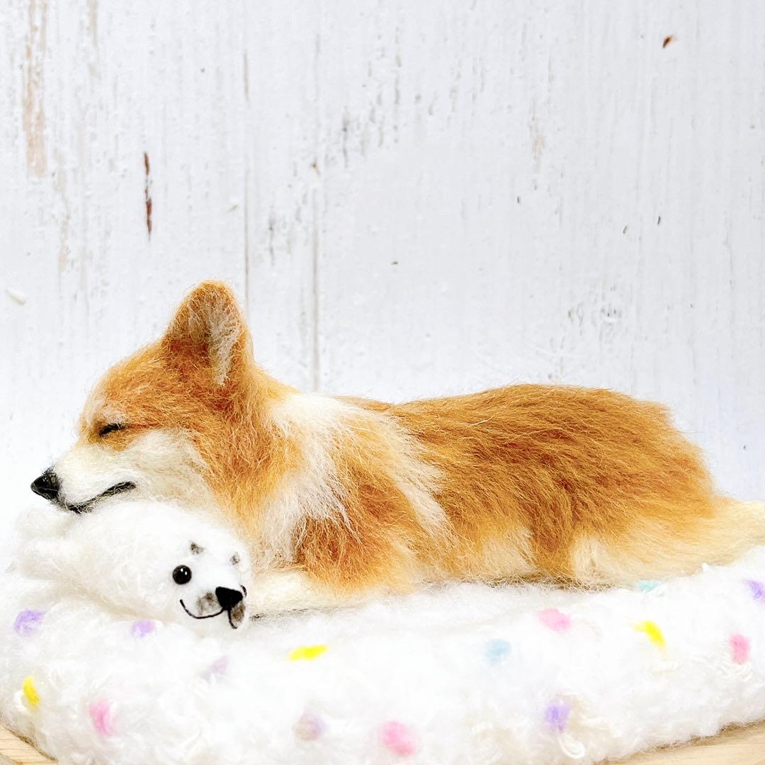 羊毛フェルト 犬 コーギー