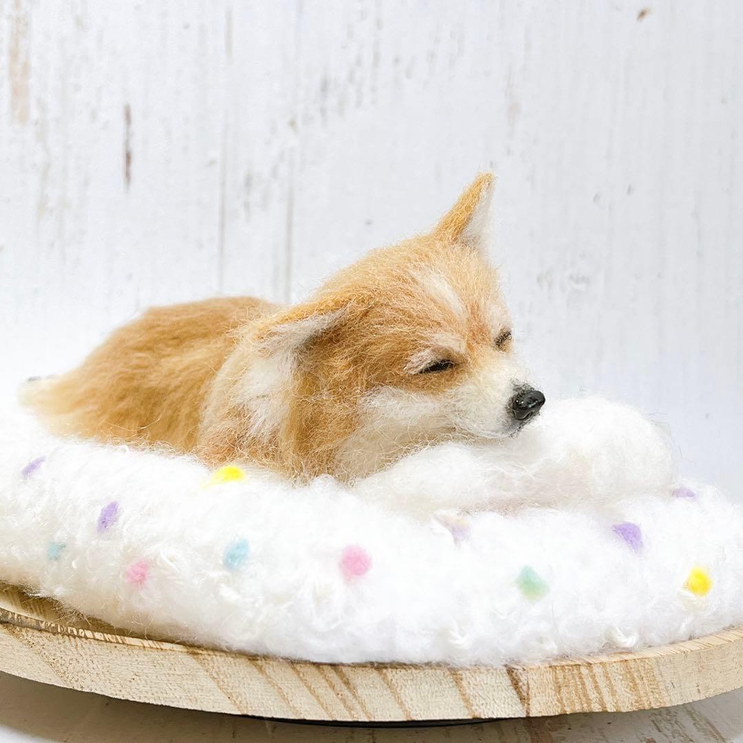 羊毛フェルト 犬 コーギー