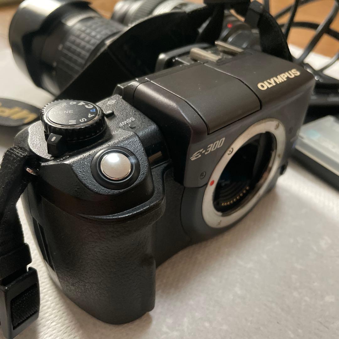 OLYMPUS E-300 デジタル一眼レフ レンズ2本 バッテリー2個