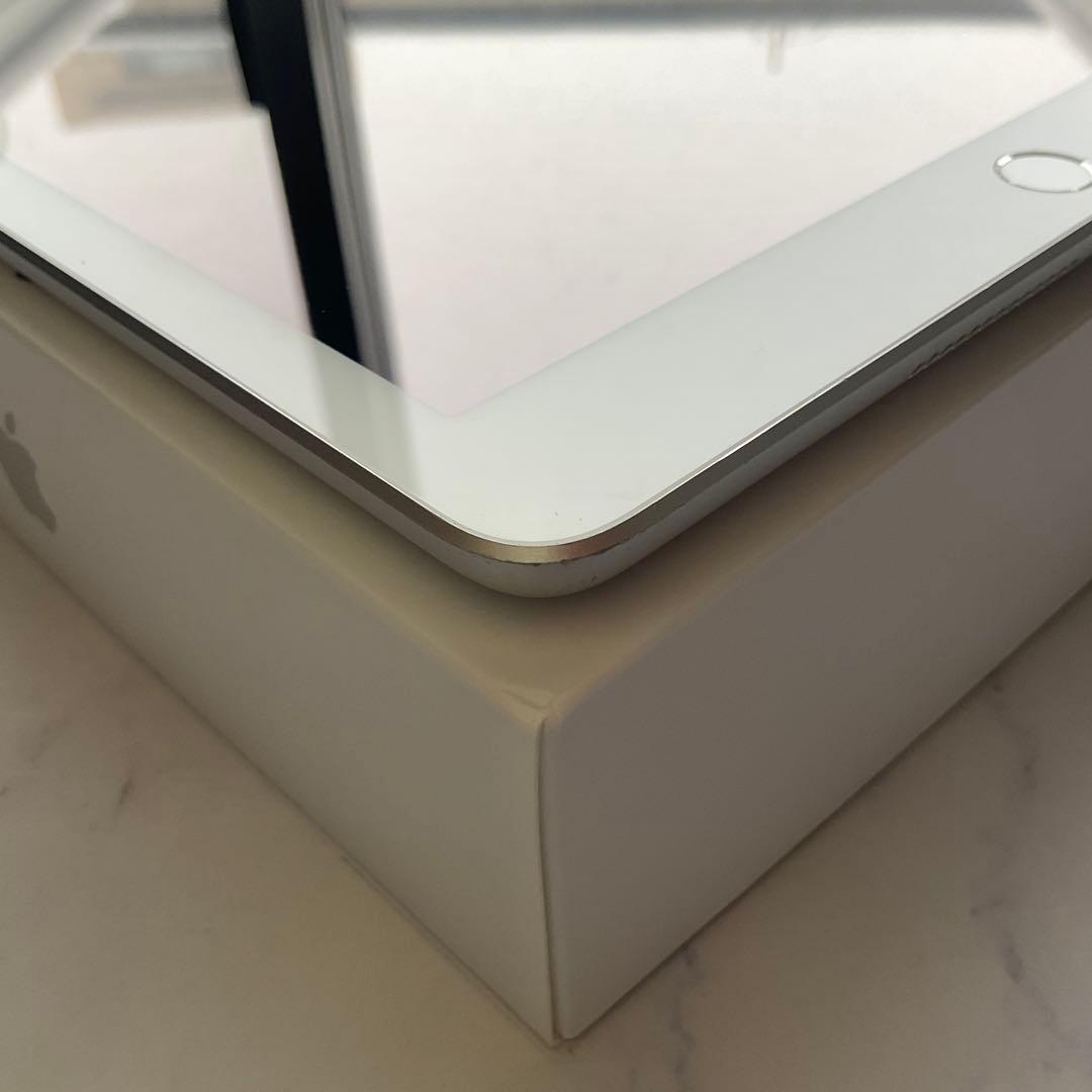 【良品】Apple iPad 第5世代 Wi-Fi 32GB