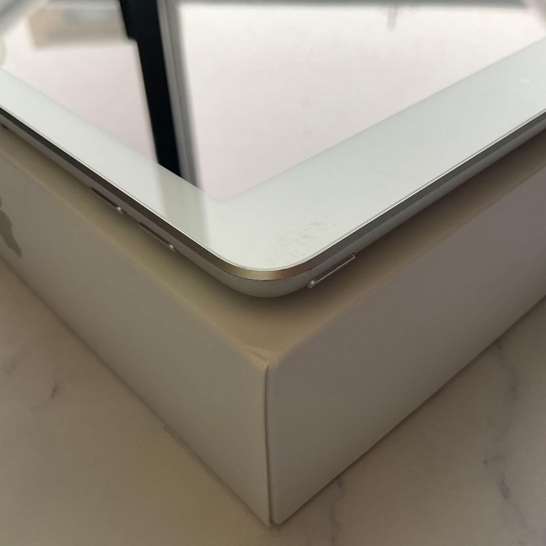 【良品】Apple iPad 第5世代 Wi-Fi 32GB