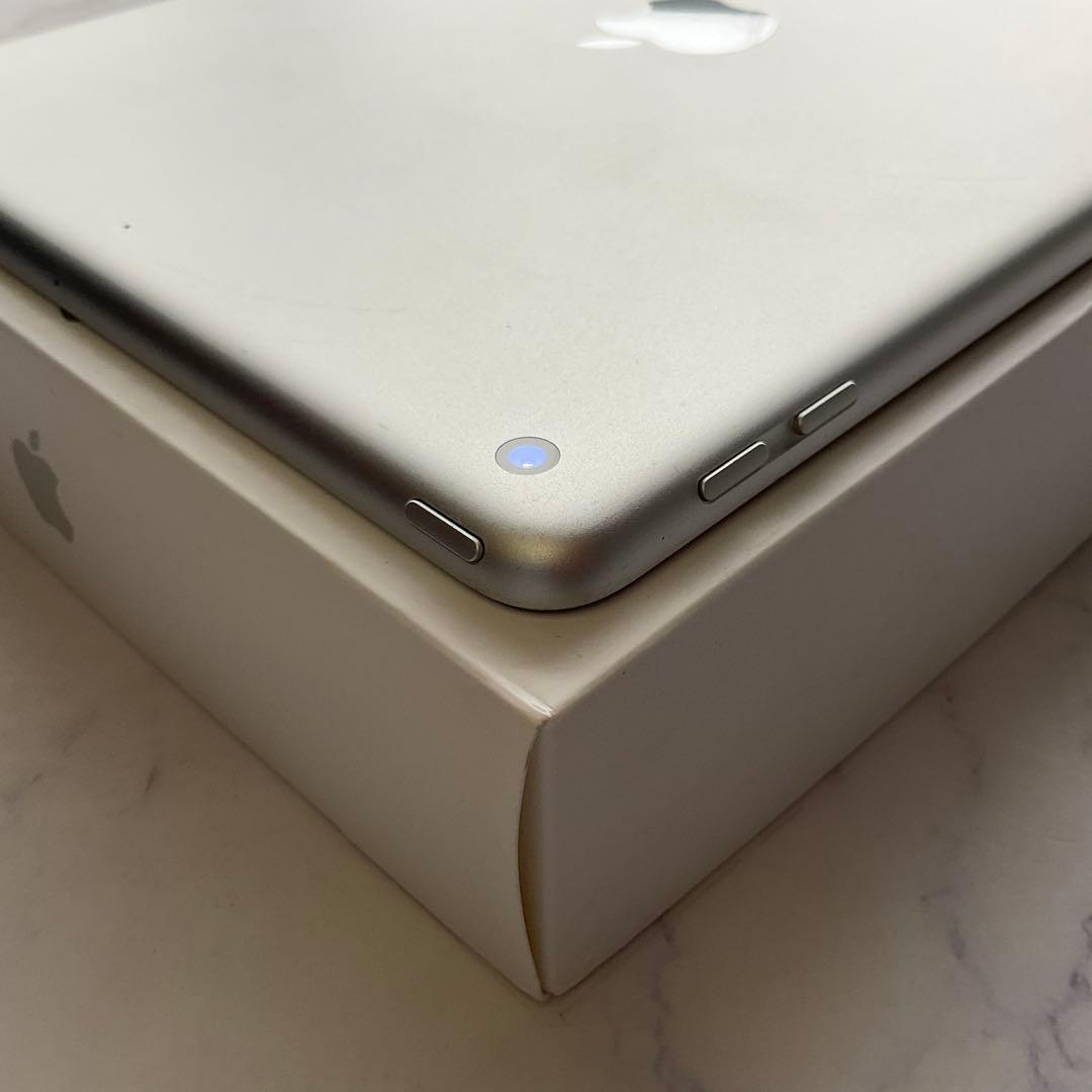 【良品】Apple iPad 第5世代 Wi-Fi 32GB