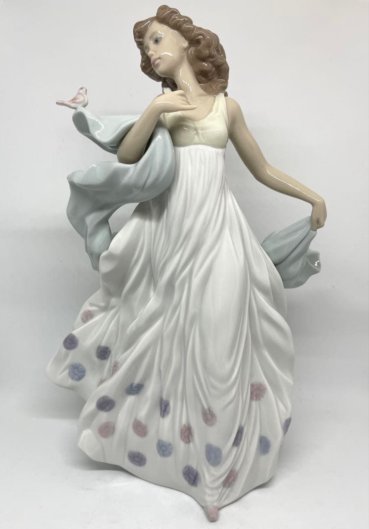 リヤドロ 夏のセレナーデ フィギュリン 人形 置物 インテリア LLADRO