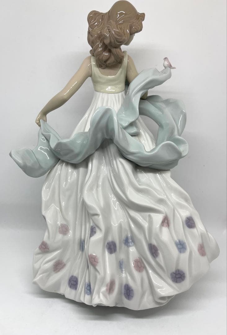 リヤドロ 夏のセレナーデ フィギュリン 人形 置物 インテリア LLADRO
