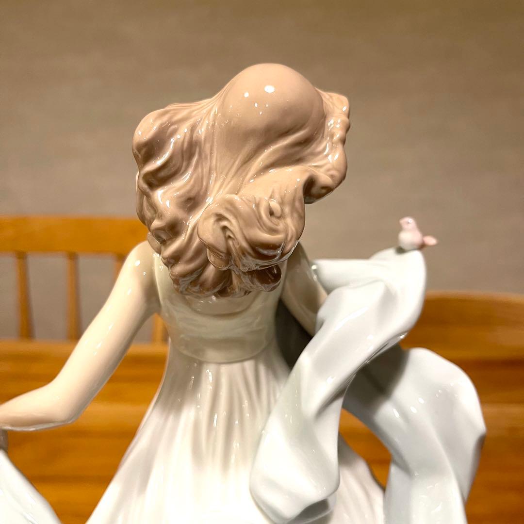 リヤドロ 夏のセレナーデ フィギュリン 人形 置物 インテリア LLADRO