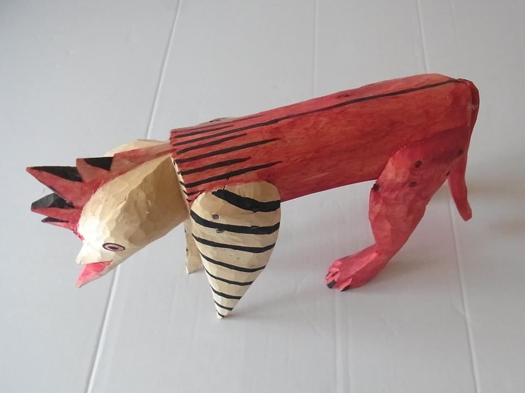 スイムスーツデパートメント／ウッドカービング・チキンヘッドゼブラ