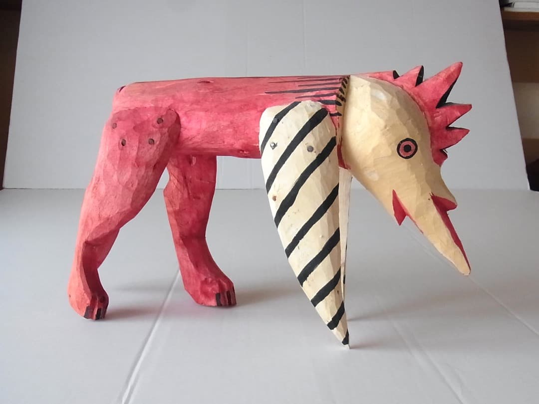 スイムスーツデパートメント／ウッドカービング・チキンヘッドゼブラ