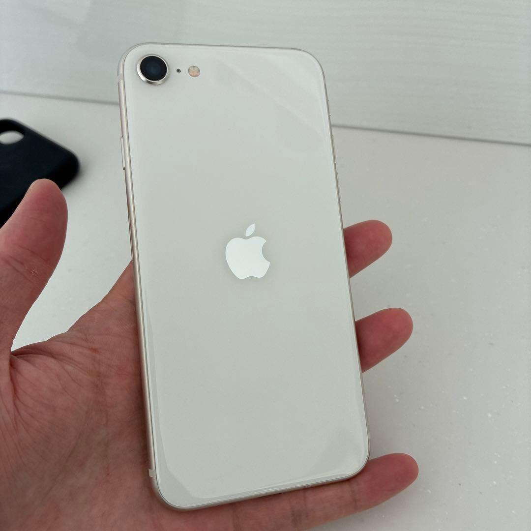 iPhoneSE 第3世代 ホワイト本体 128GB SIMフリー　美品