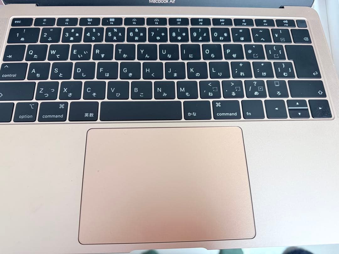 美品:MacBook Air (13-inch) 512G ,i5,放電56回