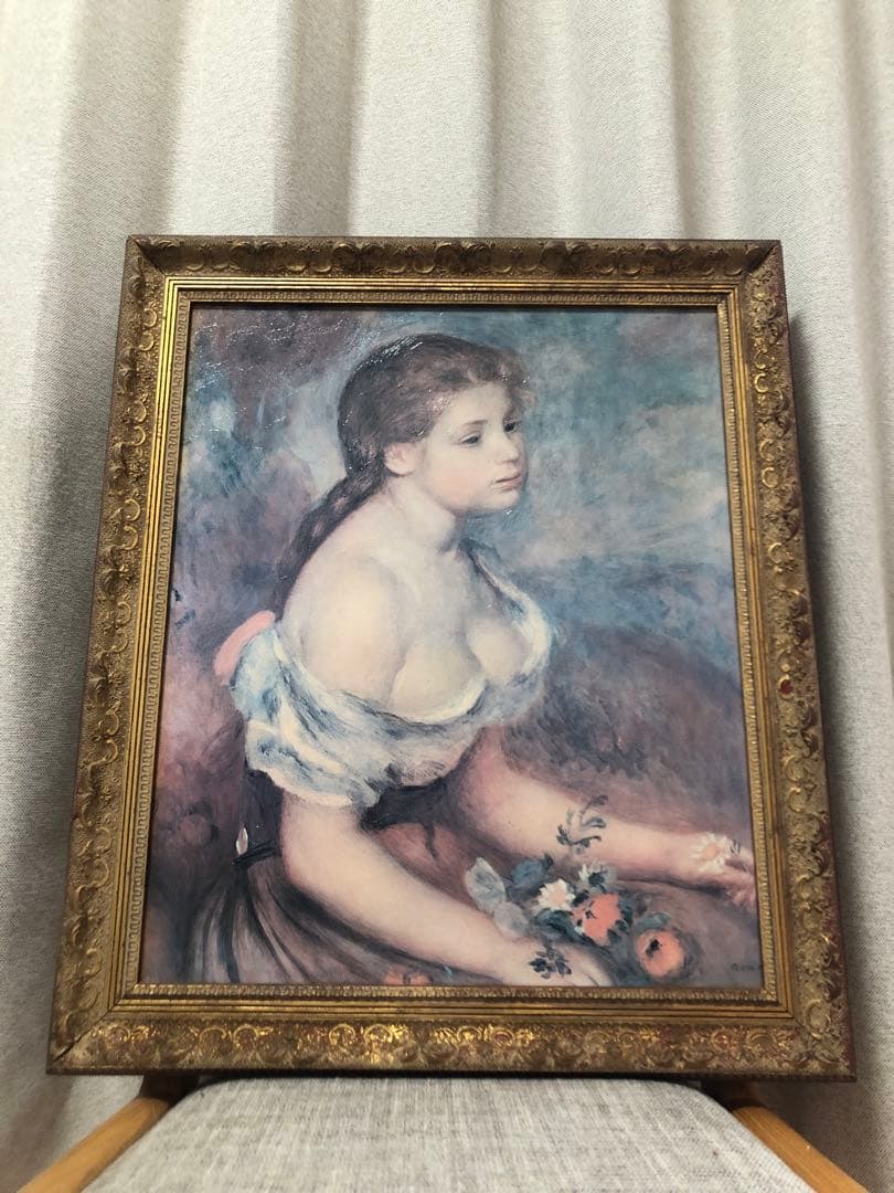 ルノワール　花を持つ少女