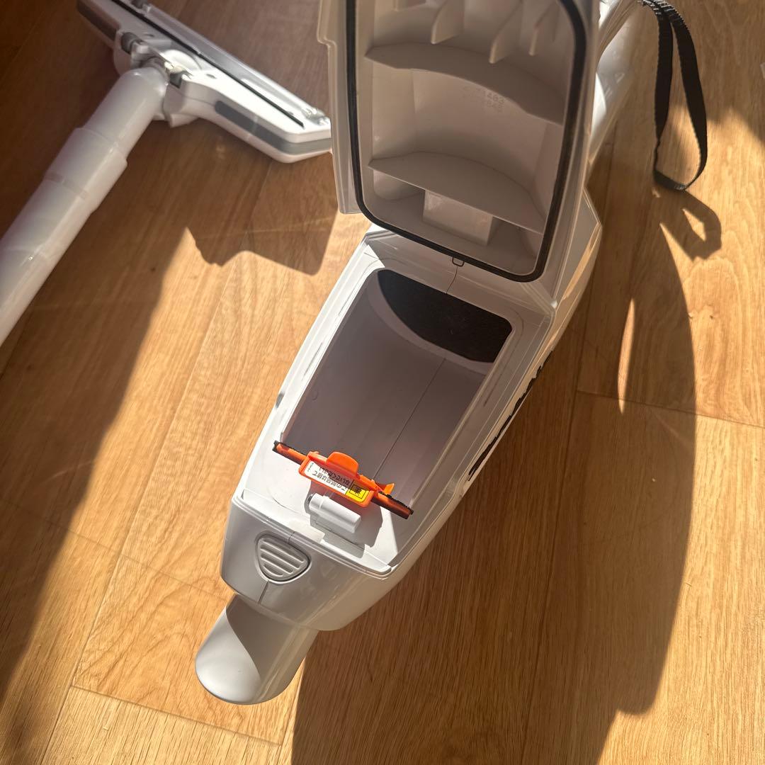 マキタ コードレスクリーナー CL107FDバッテリー状態良好