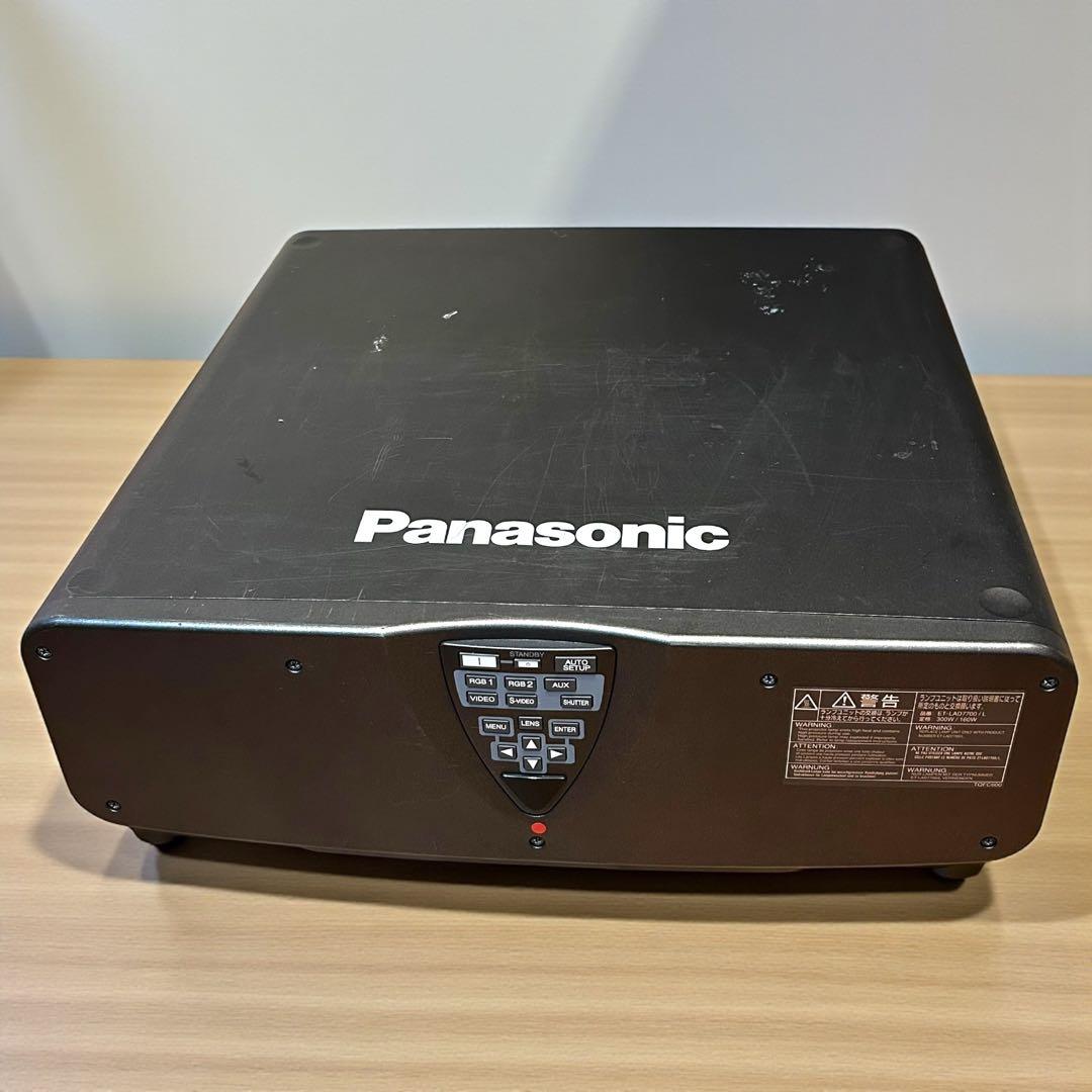 稀少✨ランプ２個❣️Panasonic TH-D7700-K 業務用プロジェクター