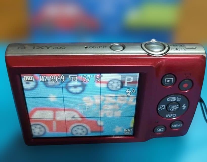 ⭐️お買い得⭐️Canon IXY 200 デジタルカメラ