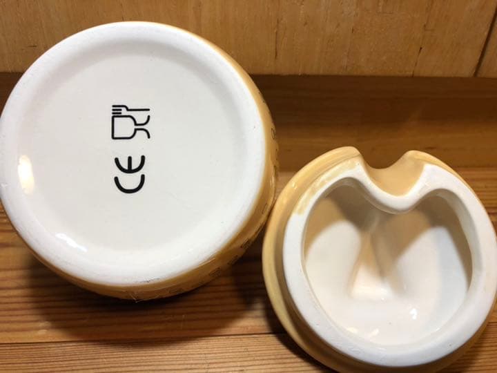 パルミジャーノ容器