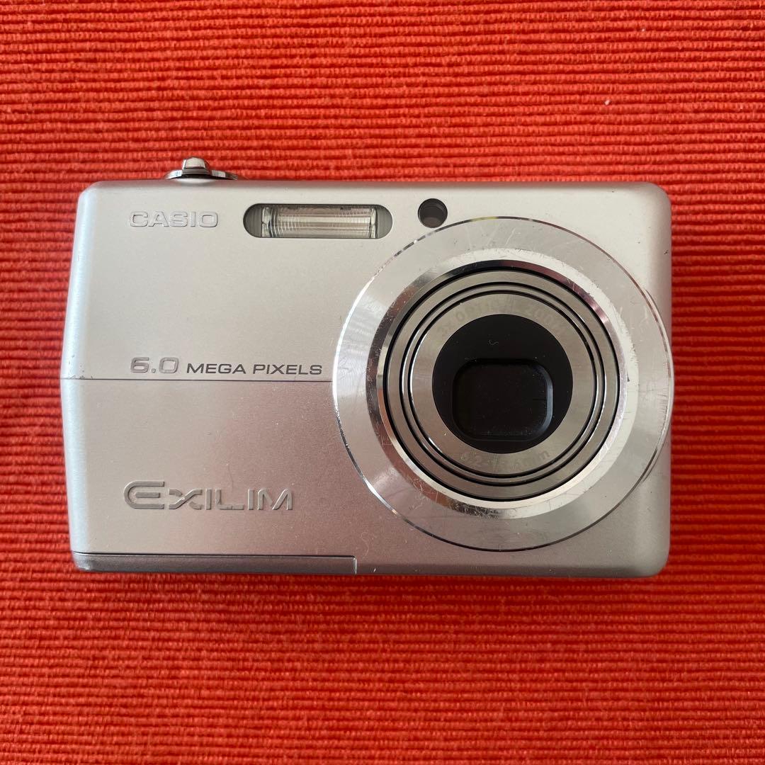 CASIO EXILIM 6.0MP デジタルカメラ