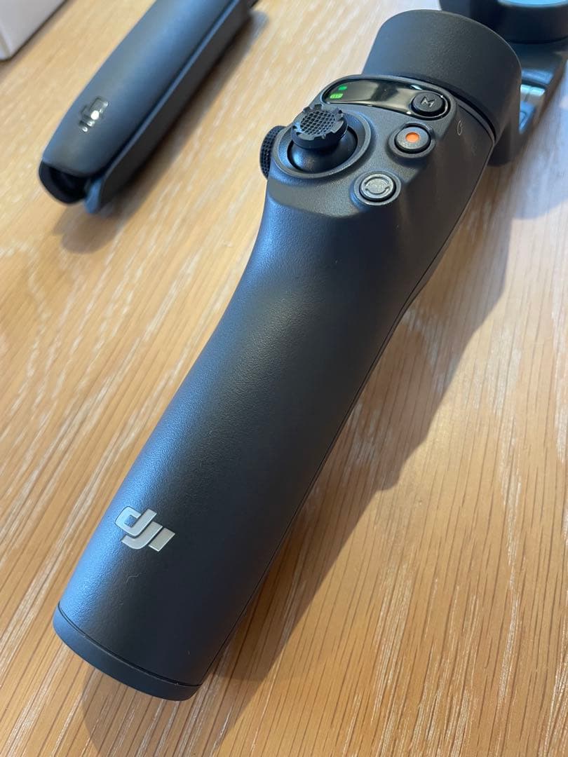 (値下げ)DJI Osmo Mobile 6 スマホジンバル