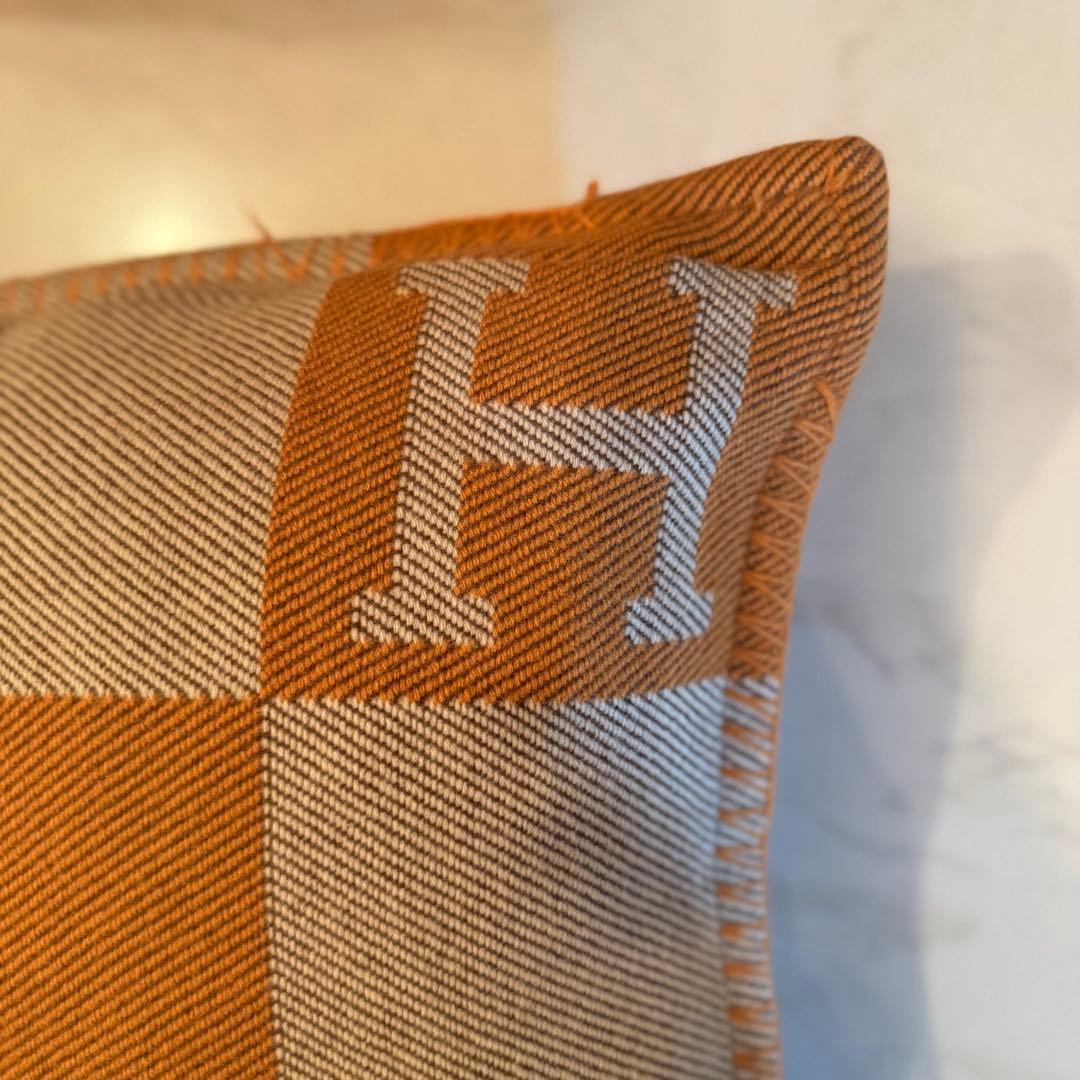 エルメスクッション　アヴァロン PM