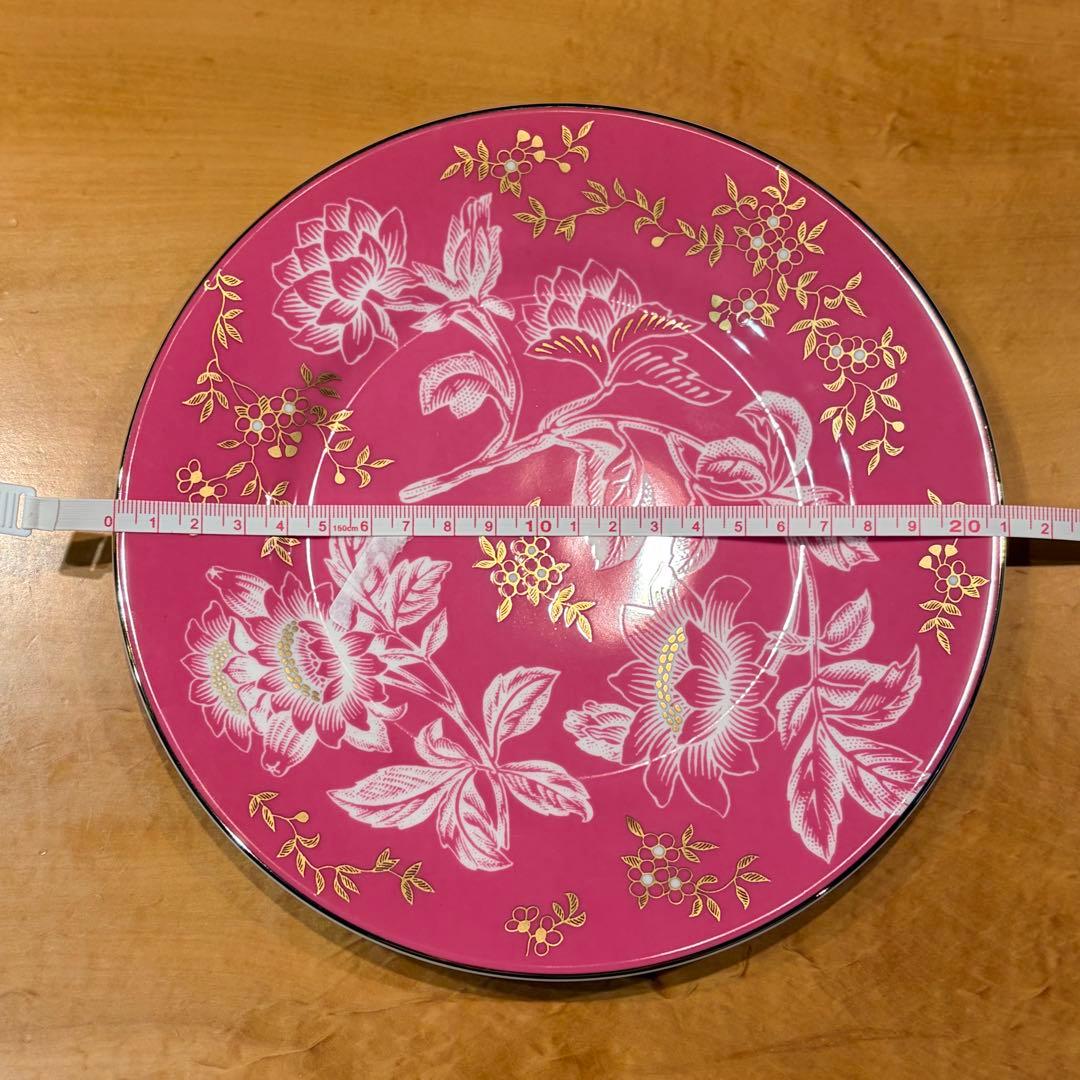 新品 ウェッジウッド ワンダーラストトンキン ピンク プレート　2枚