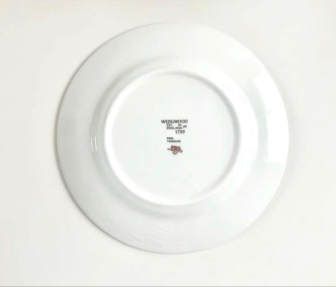 新品 ウェッジウッド ワンダーラストトンキン ピンク プレート　2枚