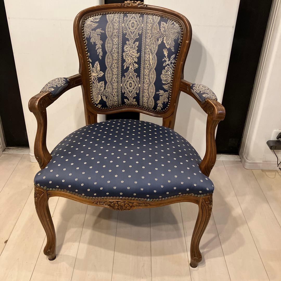 アンティーク　アームチェアー