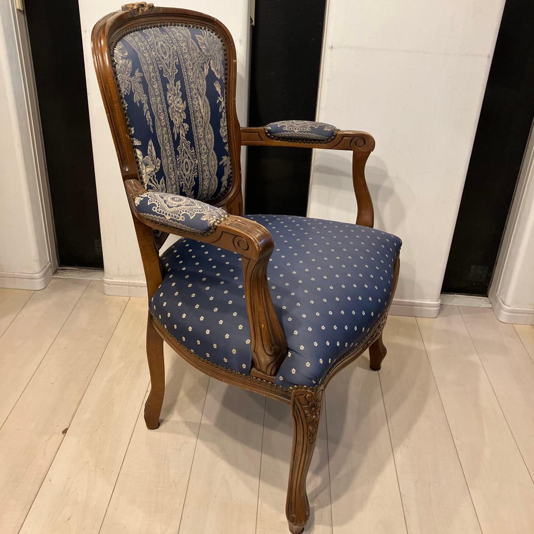 アンティーク　アームチェアー