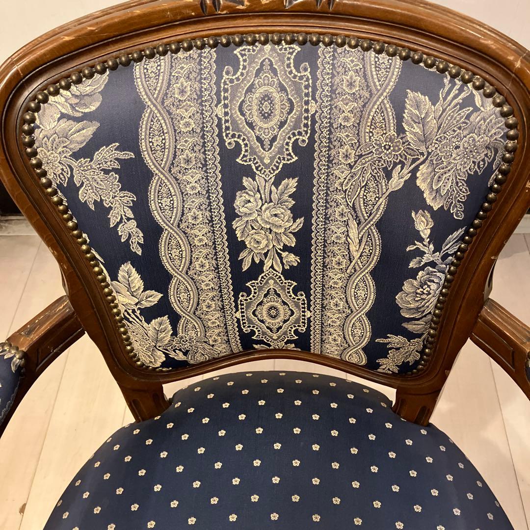 アンティーク　アームチェアー