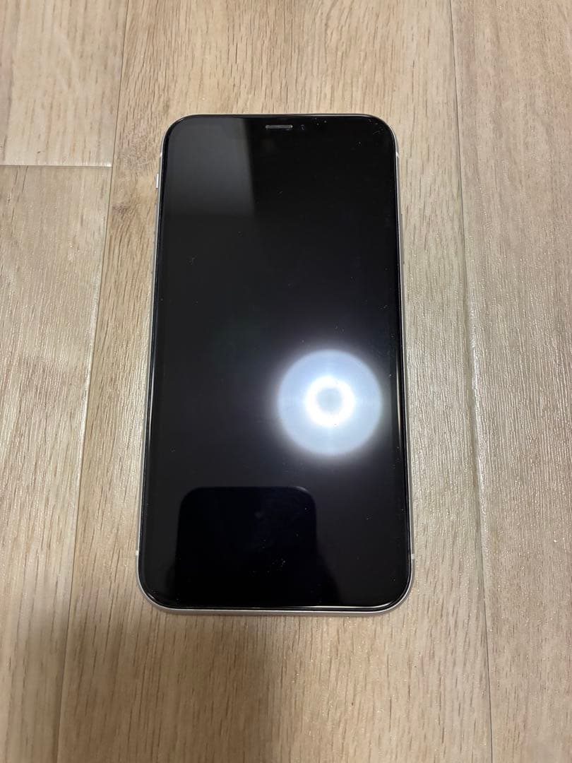iPhone XR 64GB SIMフリー　白　Apple スマートフォン　正規