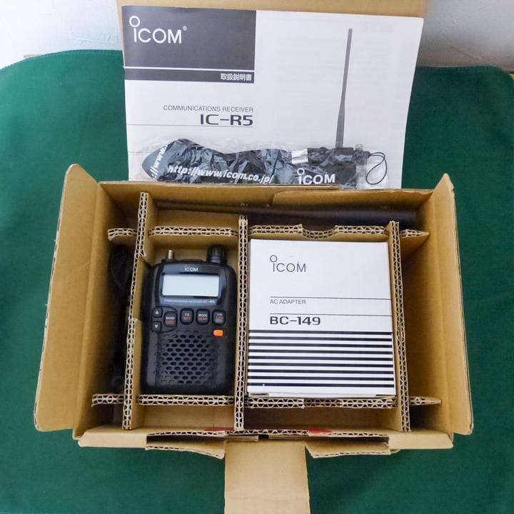 ICOM アイコム IC-R5 広帯域受信機＋ICOM携帯ストラップ