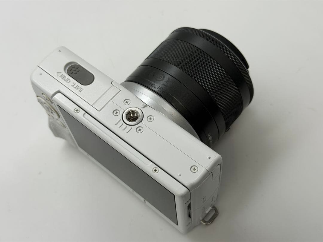 Canon EOS M200ミラーレスカメラEF-28M F3.5 マクロ