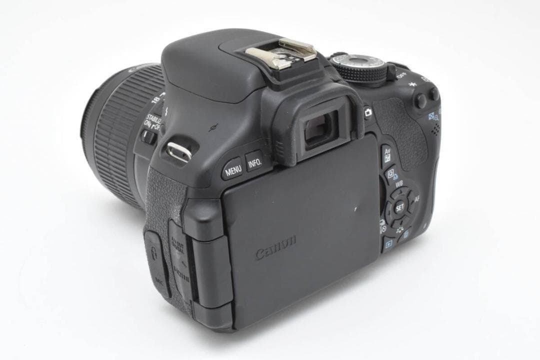 キヤノン　Canon EOS Kiss X5 手振れ補正付き標準レンズキット