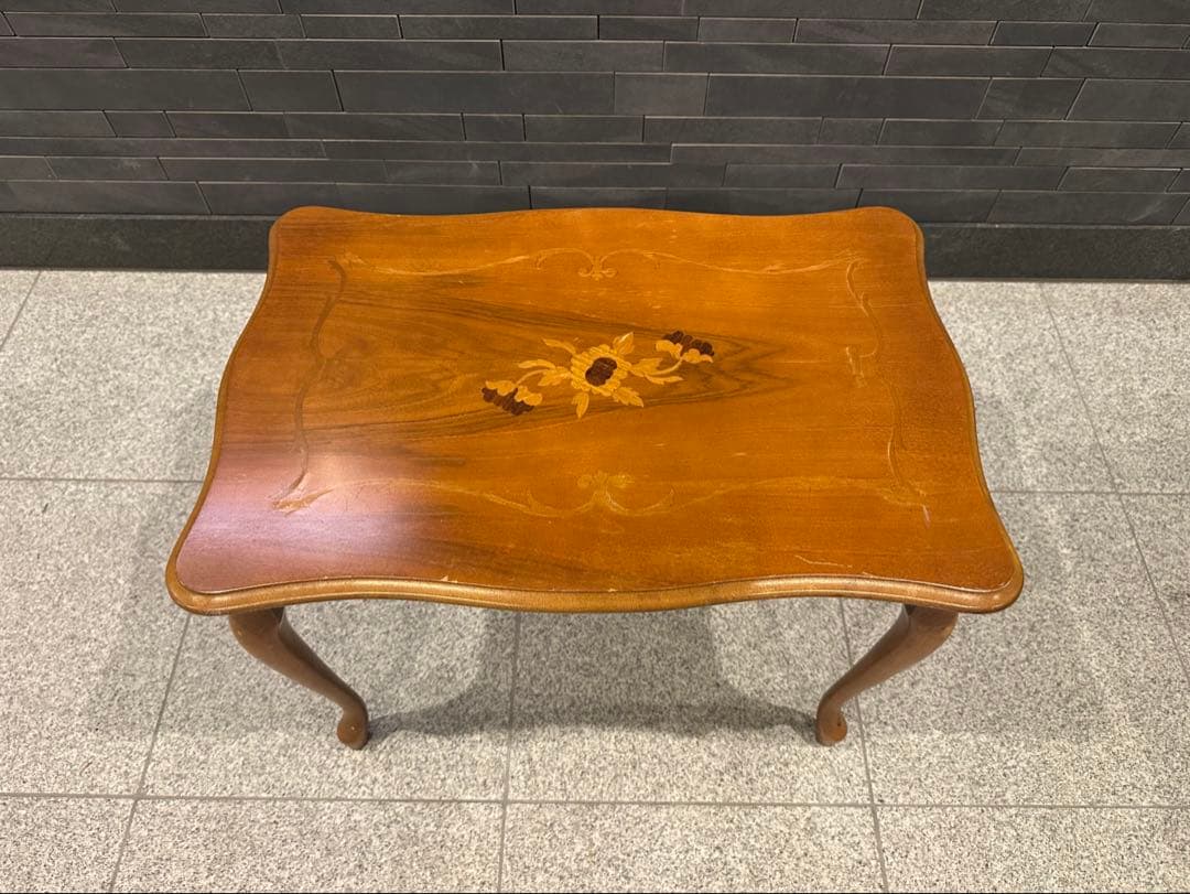 イタリア家具　ネストテーブル 象嵌　猫脚