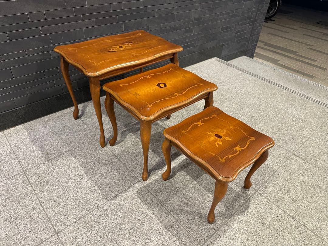 イタリア家具　ネストテーブル 象嵌　猫脚
