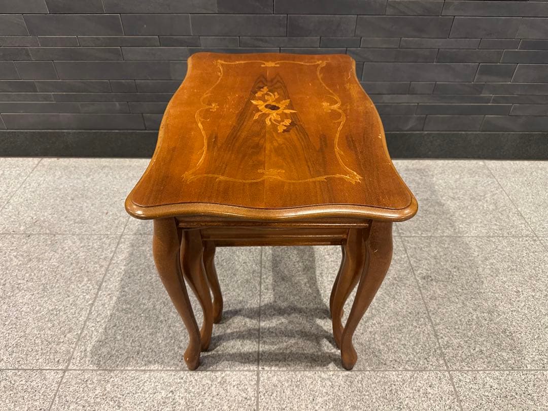 イタリア家具　ネストテーブル 象嵌　猫脚