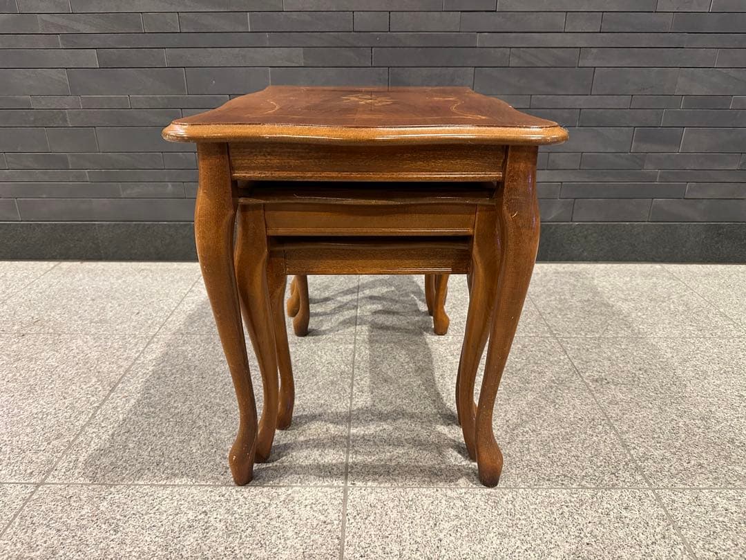 イタリア家具　ネストテーブル 象嵌　猫脚