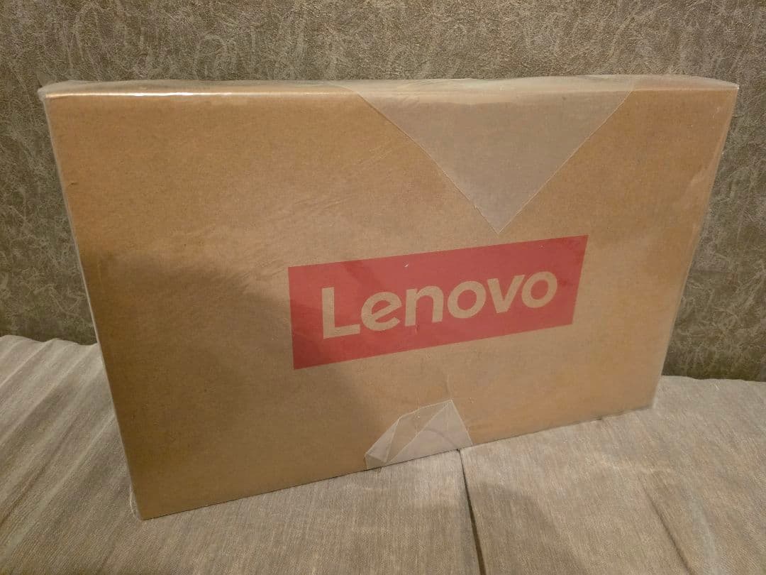 ヨン様　新品 Lenovo IdeaPad Slim 5i Gen 8 OLED