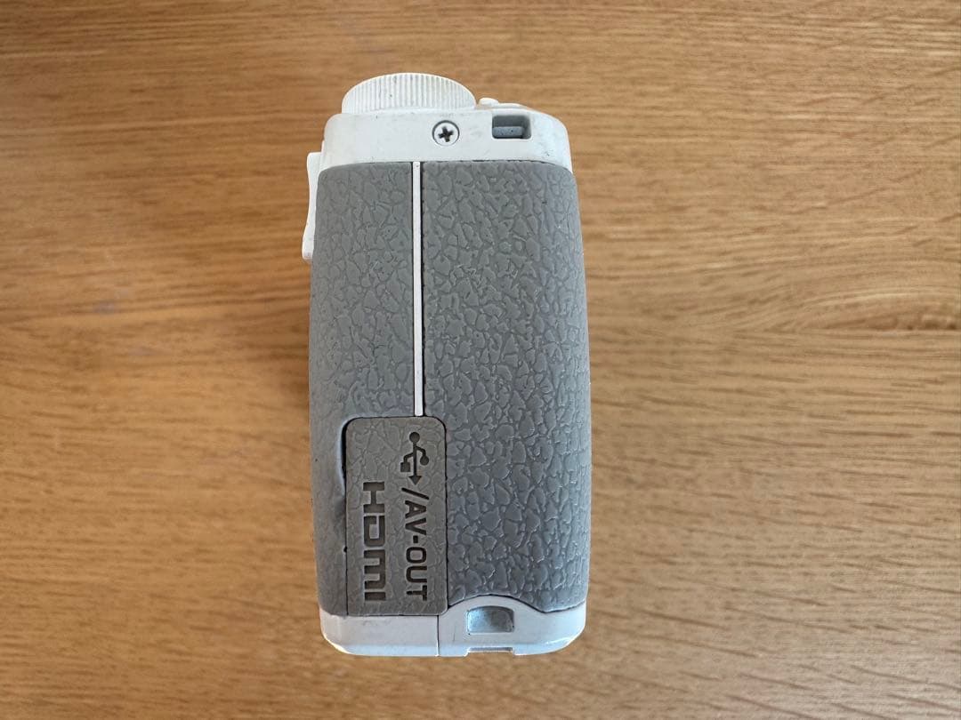 RICOH GR DIGITAL IV リコー ホワイト バッテリーおまけ